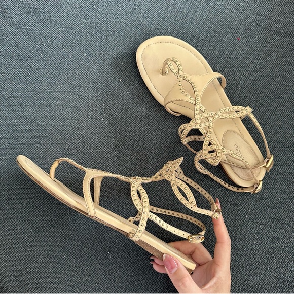 Women Flat Sandals Rivet T-Strap Size 8 - Picture 2 of 5